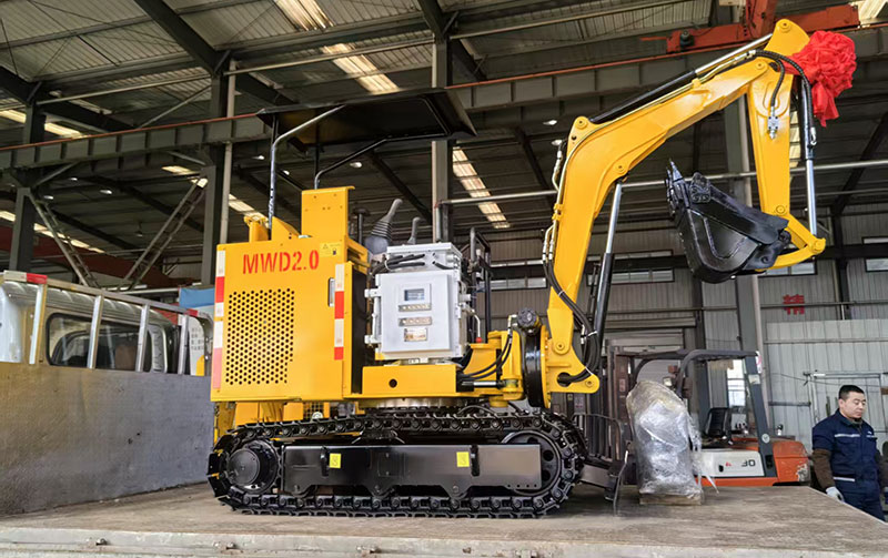 山東礦安重工有限公司自主研發(fā)MWD2.0小型挖掘機(jī)裝車(chē)發(fā)貨